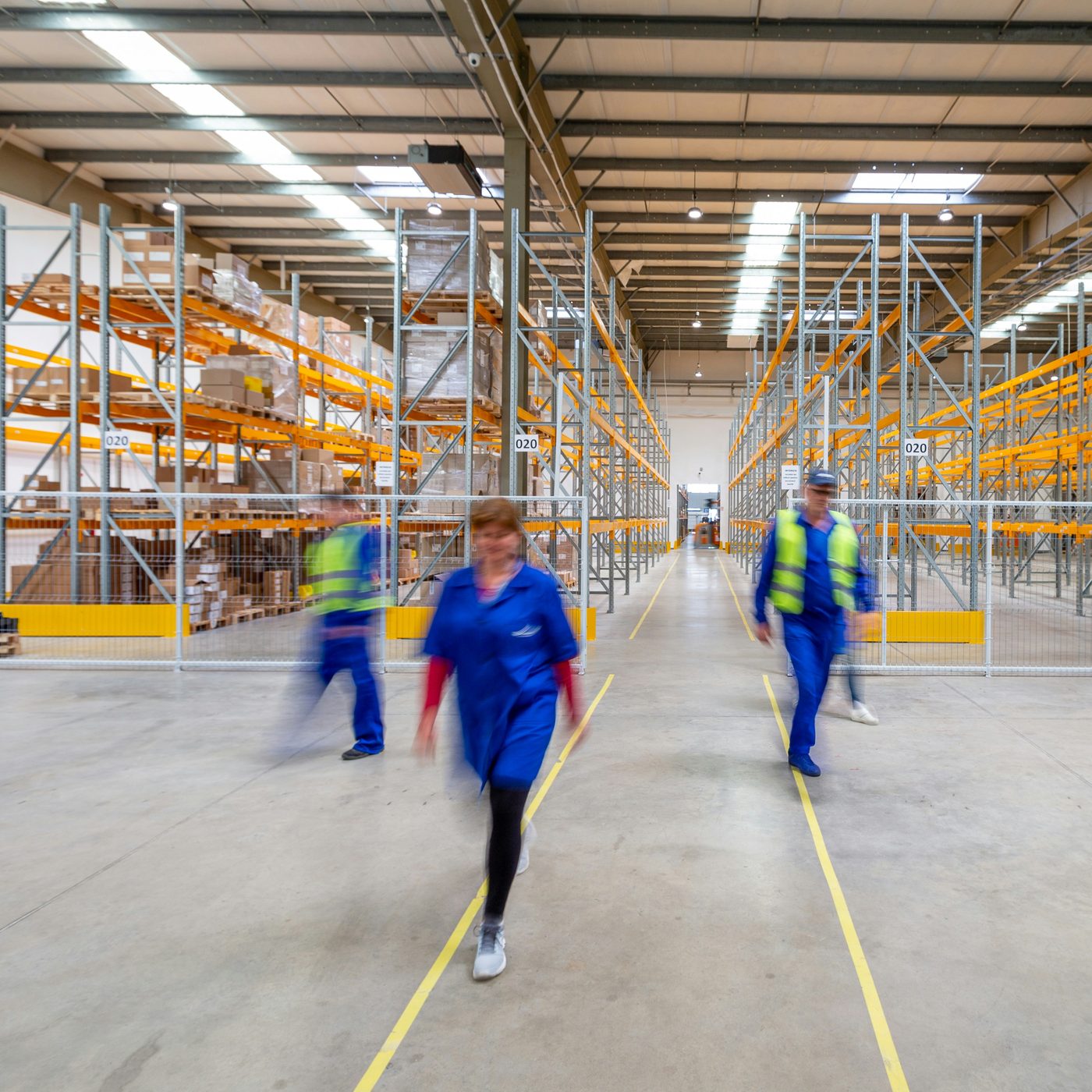 Warehouse labour crew Sydney - LS Logistics